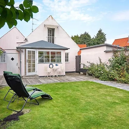 Xxxii Otel Neksø